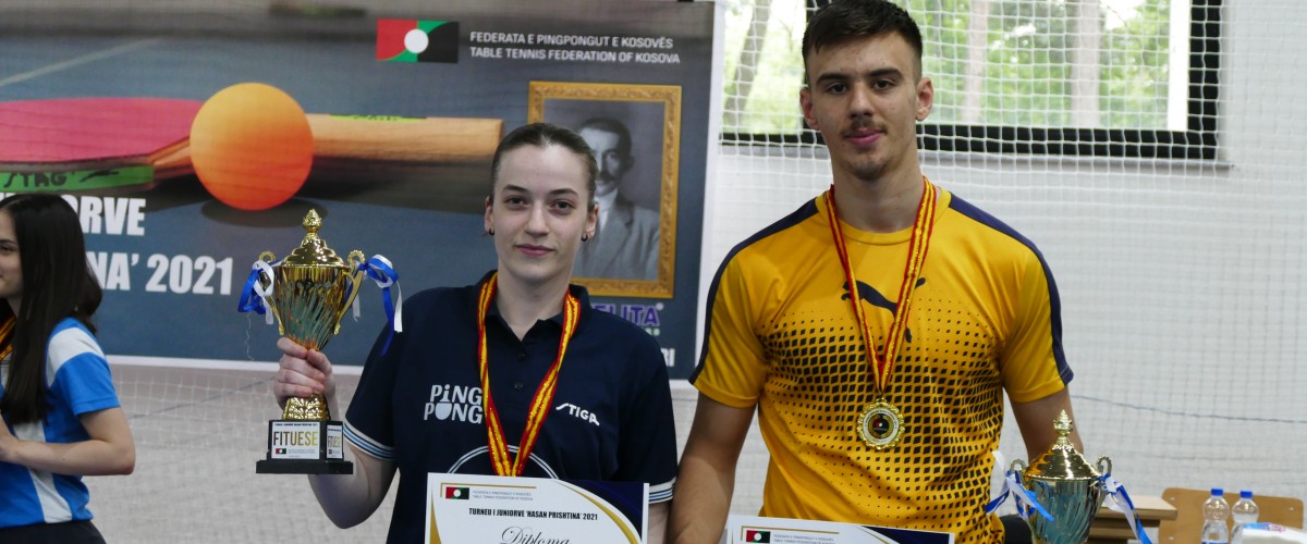 Fatih Karabaxhaku dhe Loresa Imeri fitues të turneut të juniorëve “Hasan Prishtina” 2021