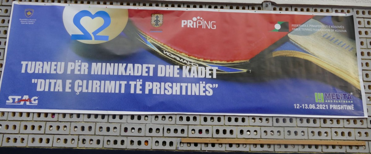 Kadetët Adriatik Maloku dhe Lene Osmani dhe minikadetët Arti Karabaxhaku dhe Taibe Ruli fitues të turneut "Dita e çlirimit të Prishtinës"