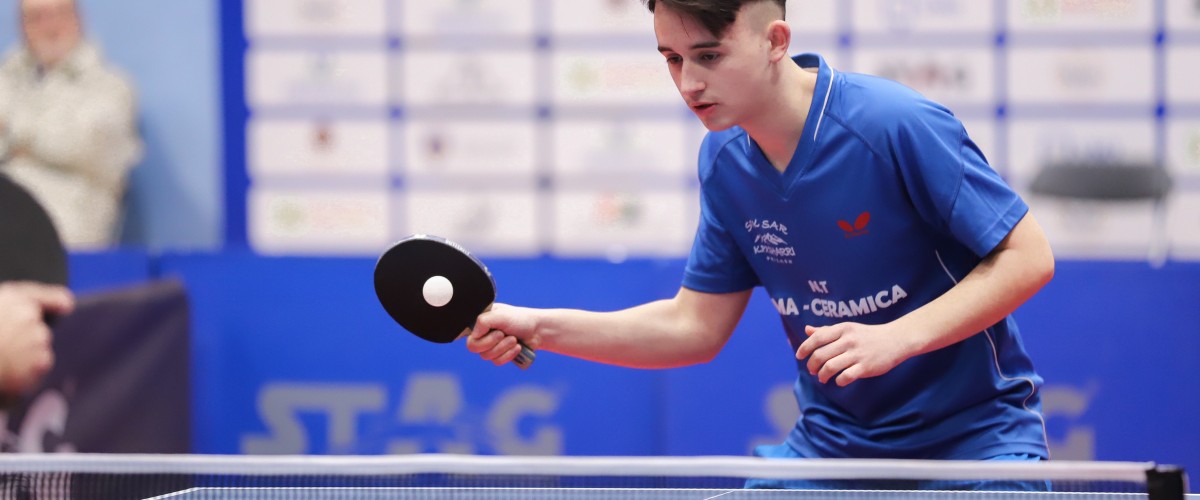 Organizohet turneu i parë i seniorëve në pingpong për ditën e boshnjakëve
